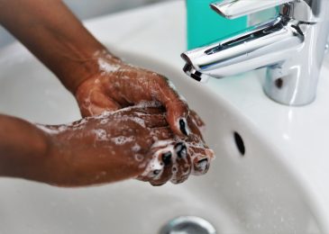 Savon liquide pour les mains : le Petit Olivier ou le Petit Marseillais ?