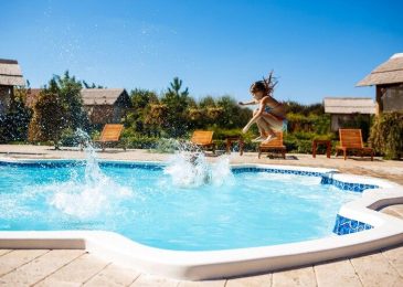 Choisir un constructeur de piscine : guide pour trouver un professionnel de confiance