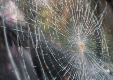 Pare-brise étoilé : faut-il le remplacer ?