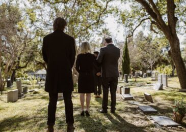 Prévoyance d’obsèques : pourquoi anticiper est un acte d’amour ?