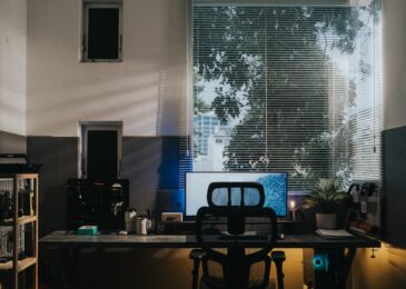 Store occultant pour fenêtre ancienne génération