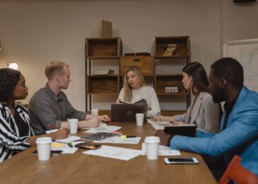 Le leadership toxique : reconnaître les signes d&rsquo;un petit tyran