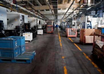 Cheminement piéton en entrepôt : le marquage au sol qui sauve des vies