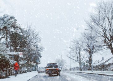 Hivernage et gardiennage : maintenir la charge batterie